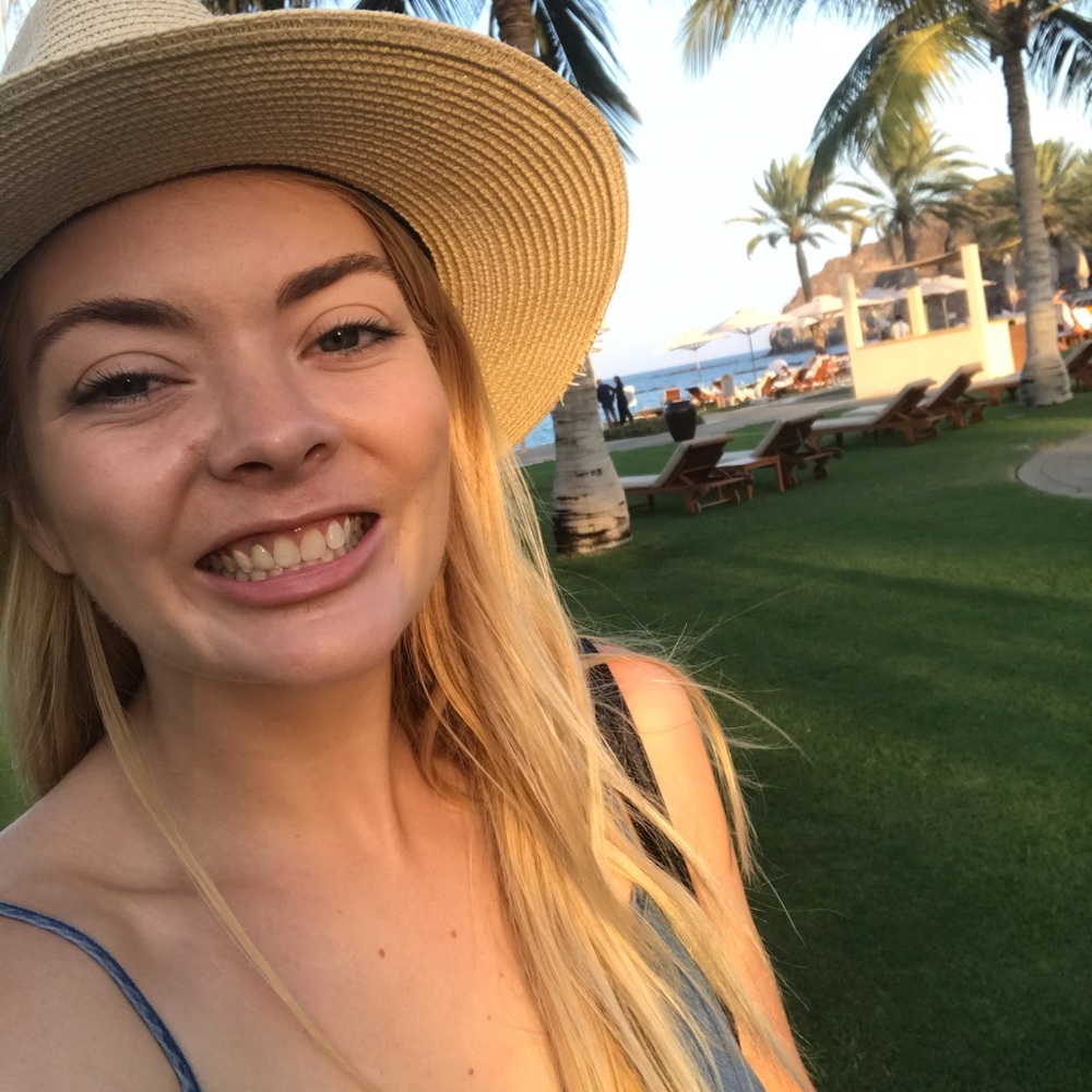 Meet your Posher, Nicole